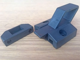 Защёлка-замок пластиковая самозахлопывающая