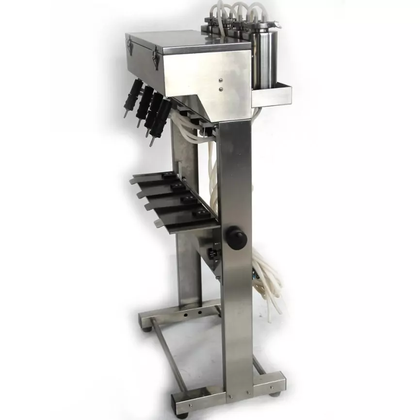 Машина для розлива парфюмерии, вина и спиртовой продукции на 4 сопла фото 3