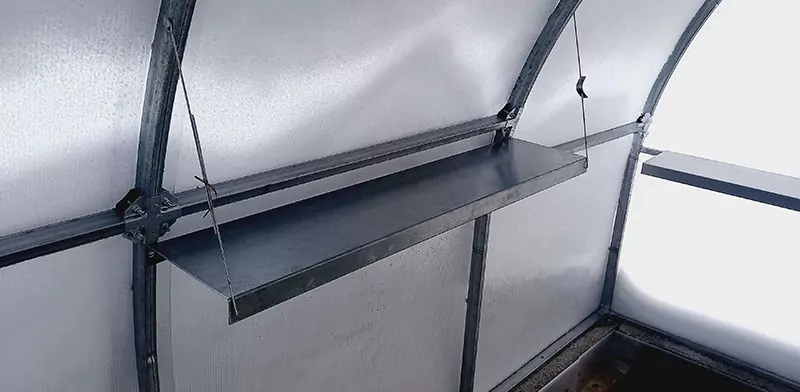 Полка в теплицу фото 5