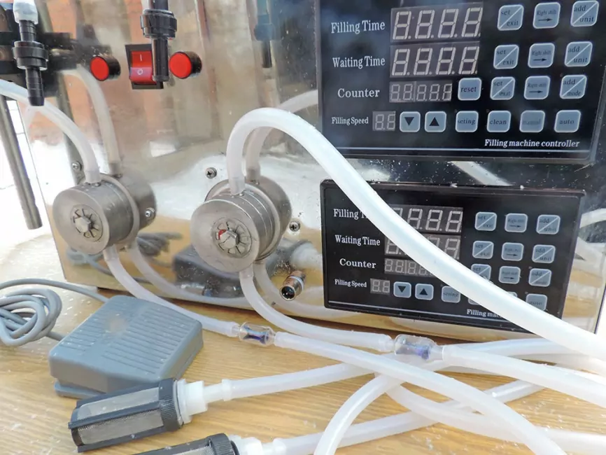 Машина для наполнения жидкостью LT-2 фото 5