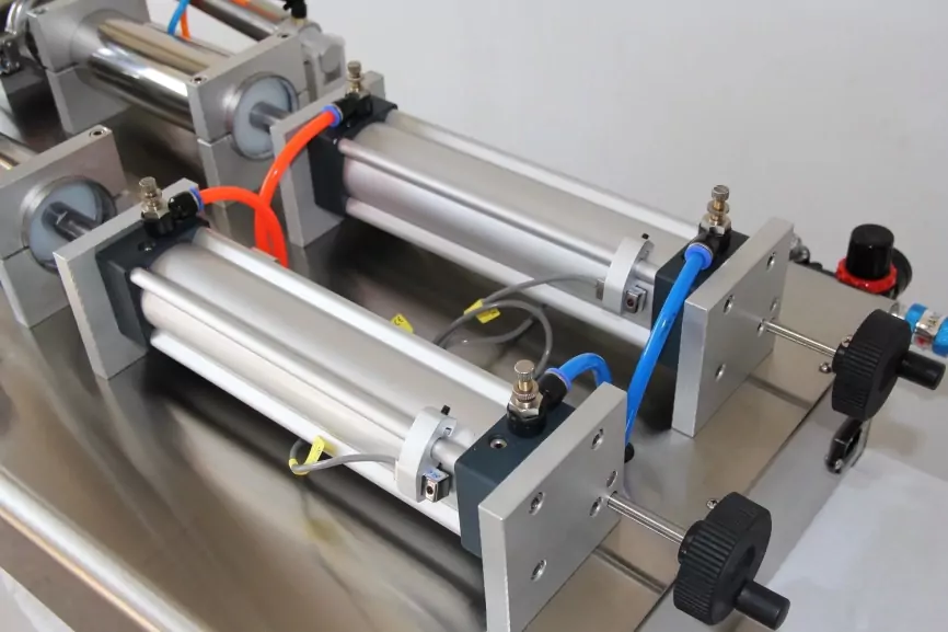 Дозатор жидкости пневматический на 2 сопла фото 3