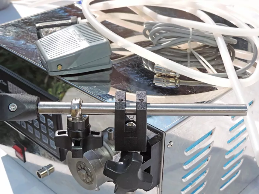 Машина для наполнения жидкостью LT-1/YT-1 фото 3