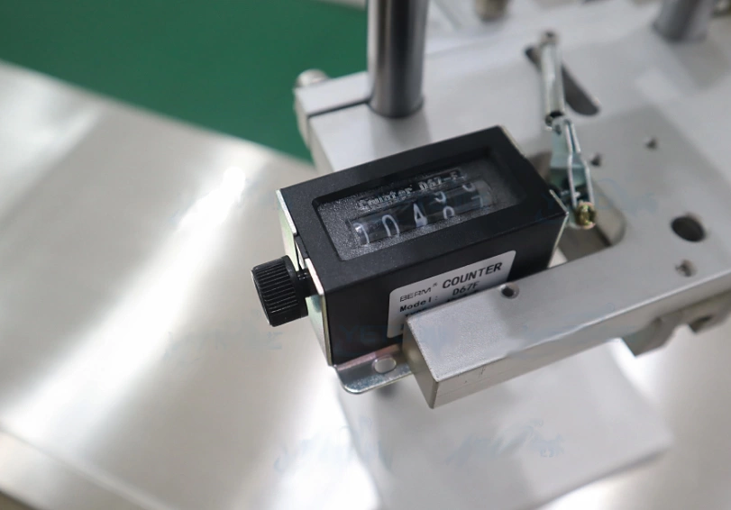 Машина для резки пластиковых трубок распылителей и насосов фото 5