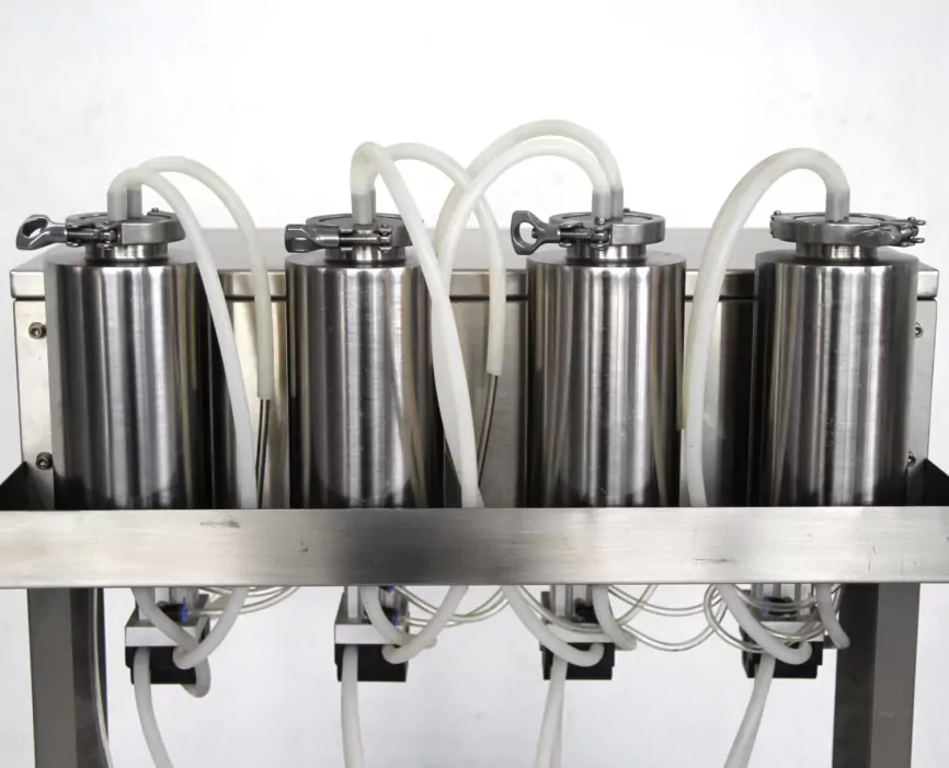 Машина для розлива парфюмерии, вина и спиртовой продукции на 4 сопла фото 5