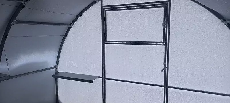 Полка в теплицу фото 7