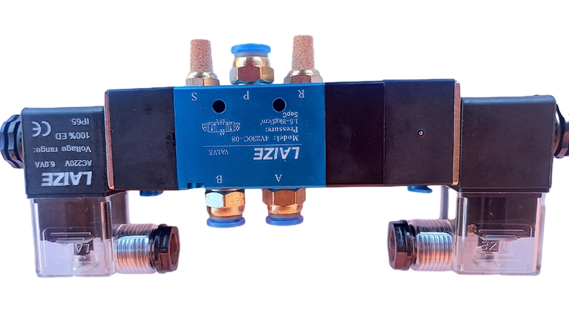 4V230С-08 AC220V. Электромагнитный распределитель воздуха. фото 2