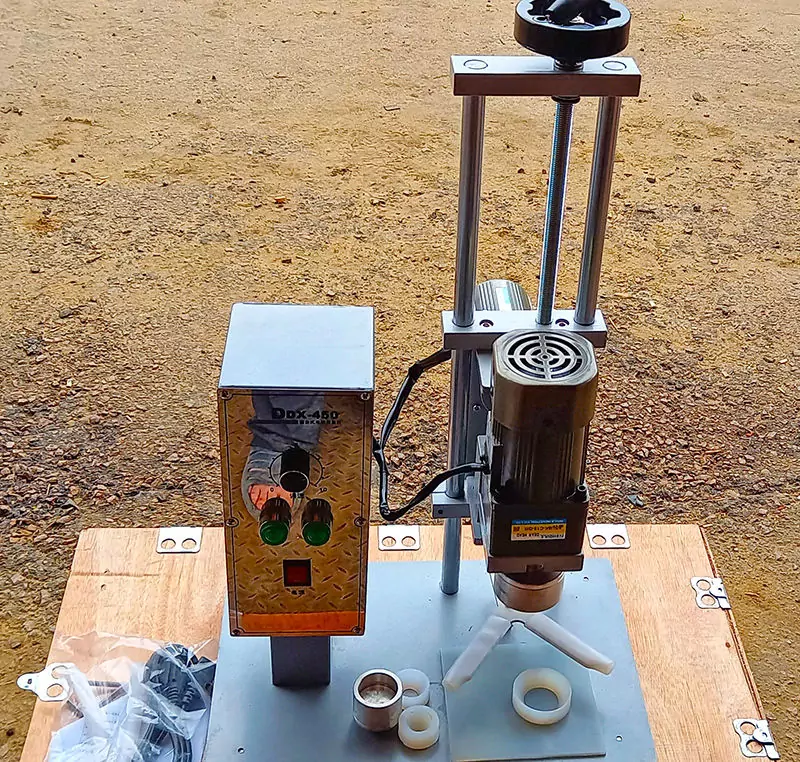 Укупорочный полуавтомат фото 2