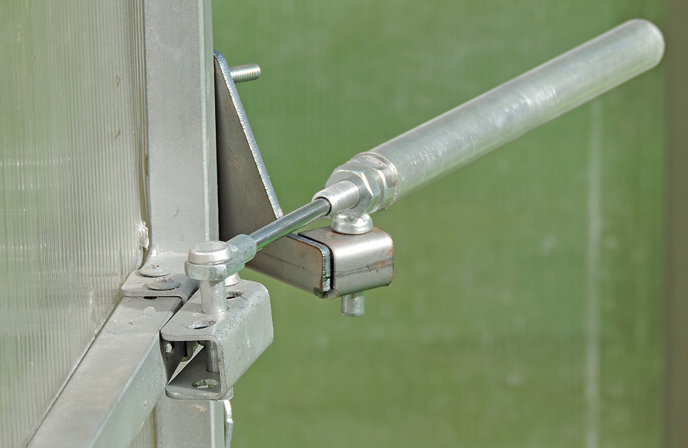 крепление термопривода на дверь